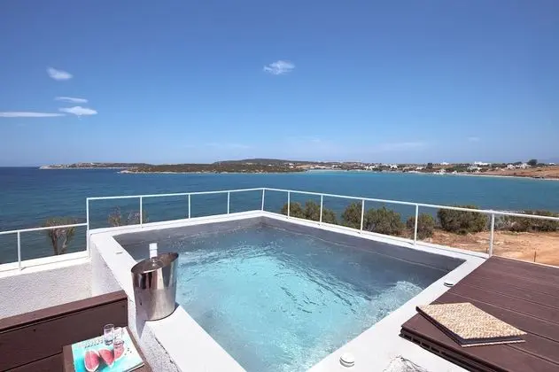 Double Suite, Jetted Tub