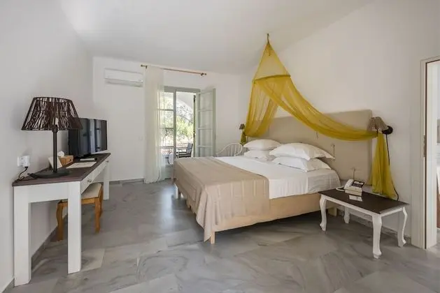 Connecting Rooms