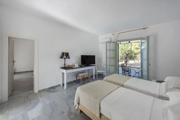 Connecting Rooms
