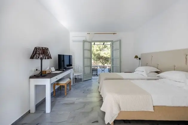 Connecting Rooms
