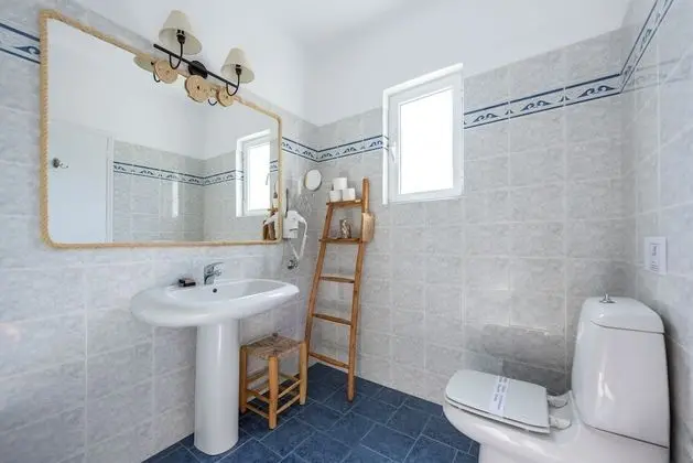 Connecting Rooms
