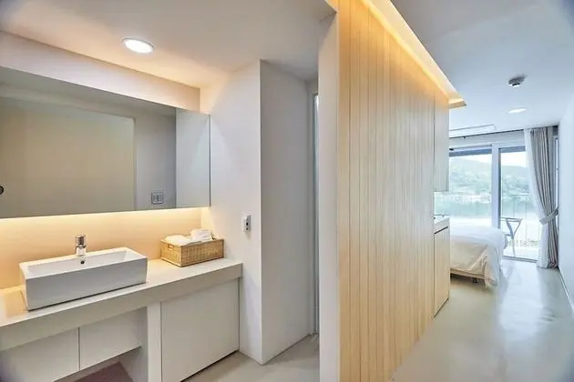 Standard Oda, Balkon