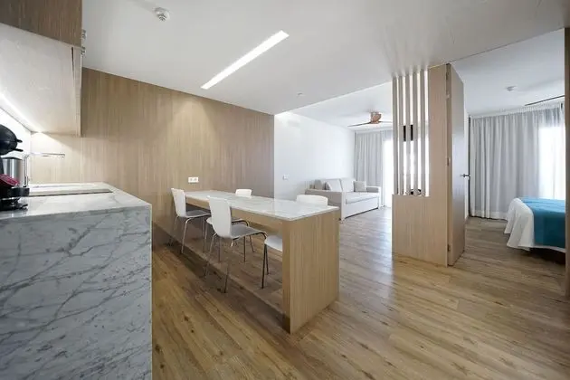 Deluxe Oda, 1 Yatak Odası (2 Adults + 2 Children)