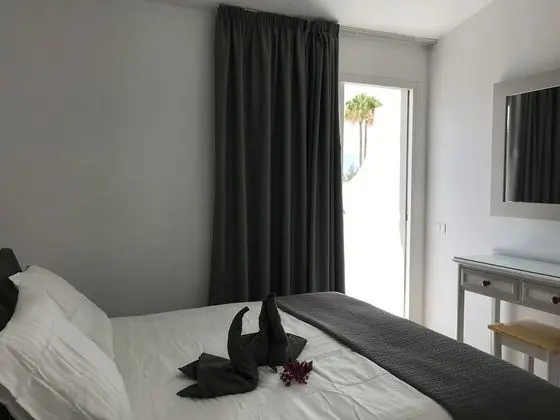 Bungalov, 1 Büyük (Queen) Boy Yatak, Havuz Manzaralı