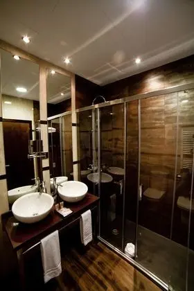 Romantic Tek Büyük Yataklı Oda