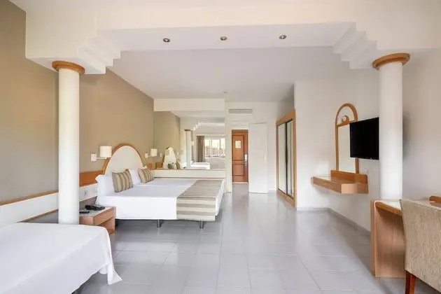 Triple Room with terrace 2+1