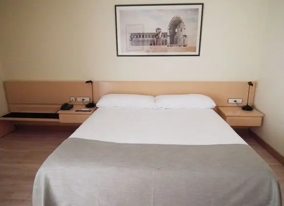 Standard Tek Büyük veya İki Ayrı Yataklı Oda, Göl Manzaralı
