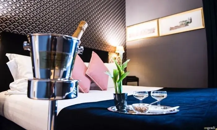 Basic Üç Kişilik Oda, Birden Çok Yatak