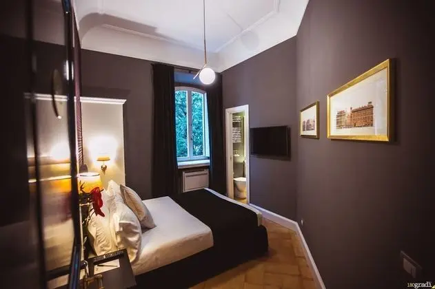 Standard Tek Büyük Yataklı Oda