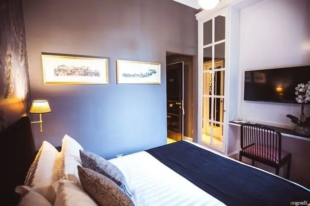 Superior Tek Büyük Yataklı Oda