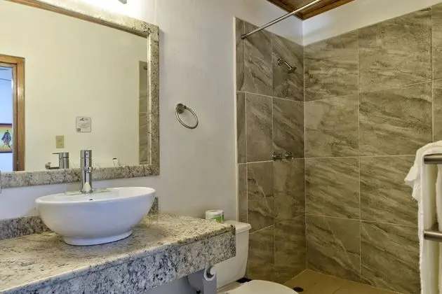 Basic Üç Kişilik Oda