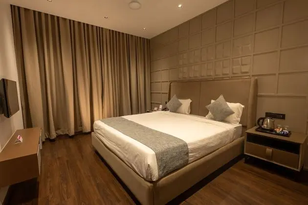 Luxury Oda