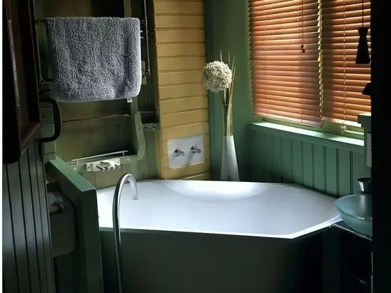 Classic Tek Büyük veya İki Ayrı Yataklı Oda (Grey Room)