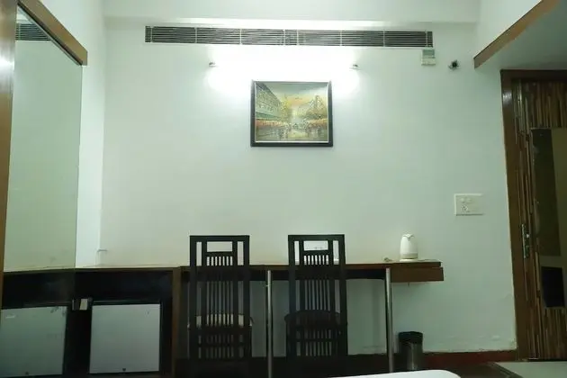 Deluxe Tek Büyük Yataklı Oda, 1 En Büyük (King) Boy Yatak, Sigara İçilebilir, Şehir Manzaralı