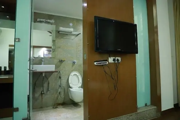 Deluxe Tek Büyük Yataklı Oda, 1 En Büyük (King) Boy Yatak, Sigara İçilebilir, Şehir Manzaralı