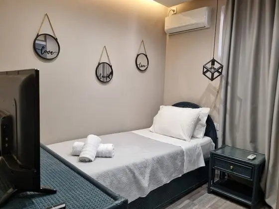 Economy Room, Semi Basement