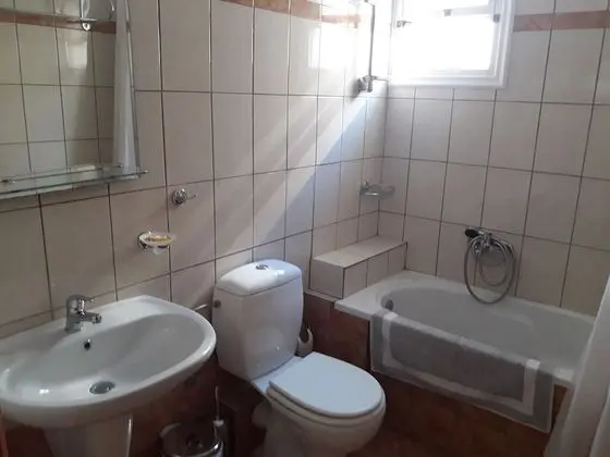 Üç Kişilik Oda, Dağ Manzaralı