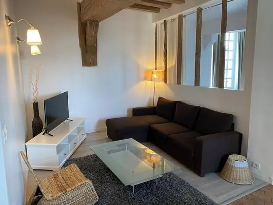 Apart Daire (Les Sœurs)