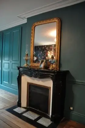 Deluxe Tek Büyük Yataklı Oda, Park Manzaralı (Chambre Eugénie)