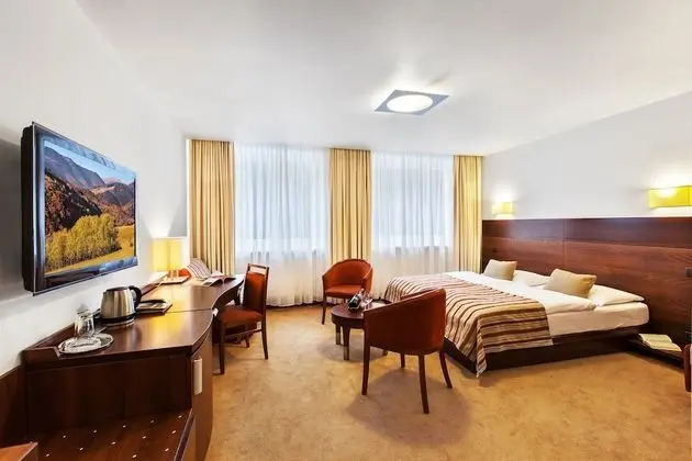 Junior Tek Büyük Yataklı Oda