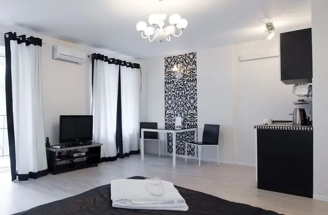 Superior Stüdyo, Balkon
