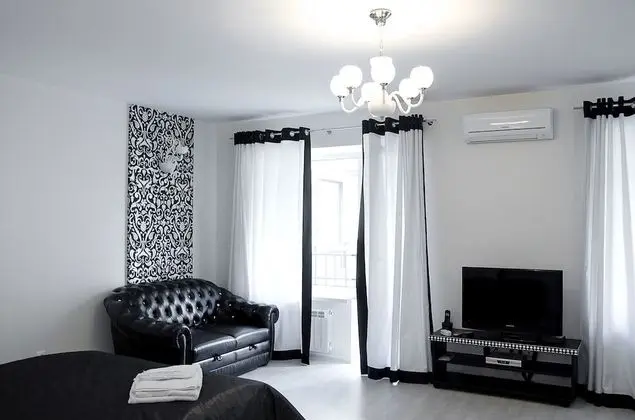 Superior Stüdyo, Balkon