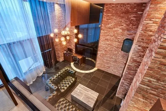 İki adet Tek Kişilik Yataklı (Pull Villa Suite)