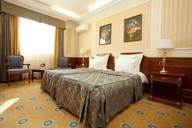 Comfort Tek Büyük veya İki Ayrı Yataklı Oda