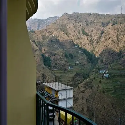 Basic Tek Büyük Yataklı Oda