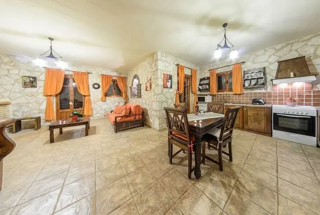Villa, 2 Yatak Odası, Kişiye Özel Havuzlu