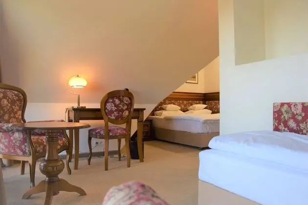 Standard Tek Büyük veya İki Ayrı Yataklı Oda