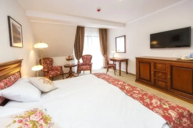 Superior Tek Büyük veya İki Ayrı Yataklı Oda