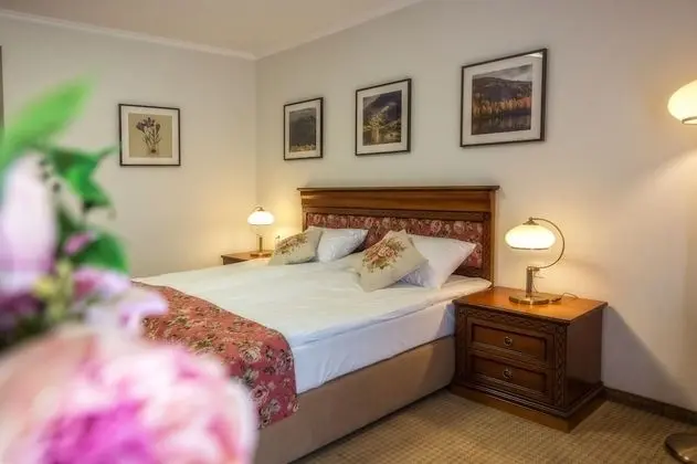 Superior Tek Büyük veya İki Ayrı Yataklı Oda