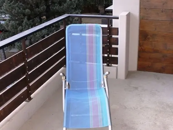Ev