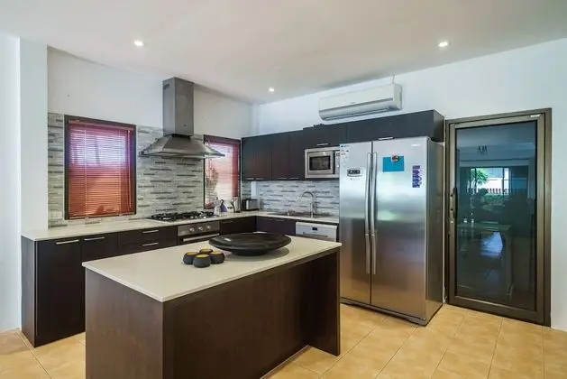 4 Bedrooms Private Pool Villa