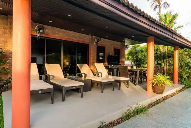 4 Bedrooms Private Pool Villa