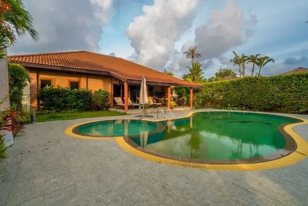 4 Bedrooms Private Pool Villa