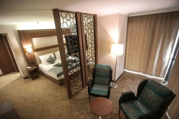 Executive Suit