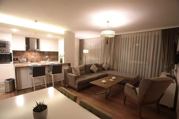 Residance Suit