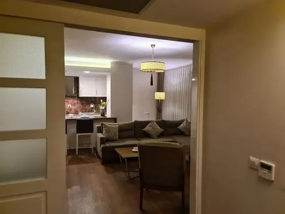 Residance Suit