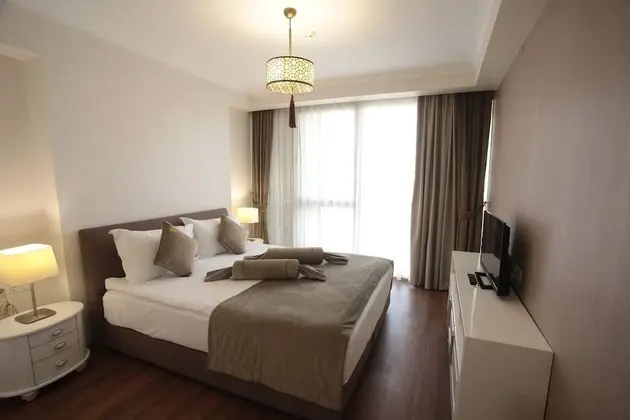 Residance Suit