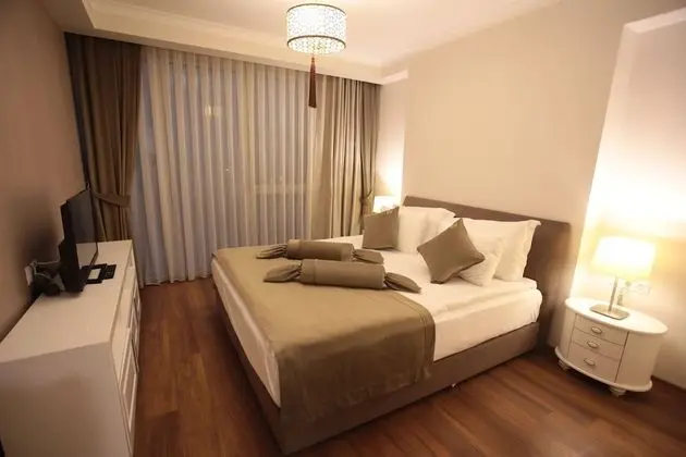 Residance Suit