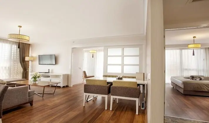 Residence Suit