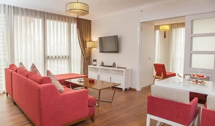Residence Suit