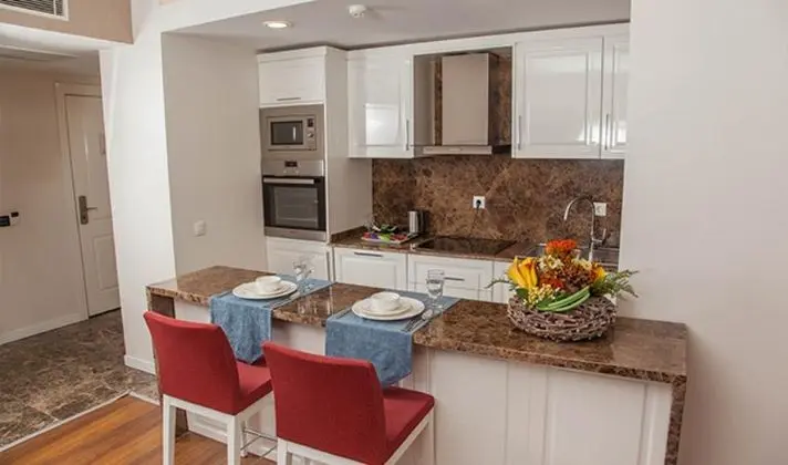 Residence Suit