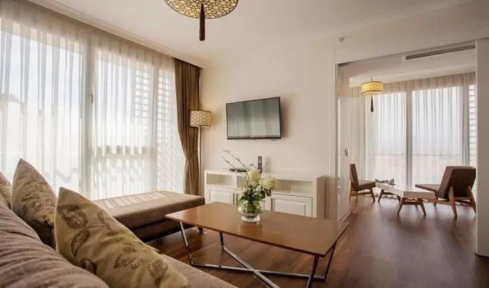 Residence Suit