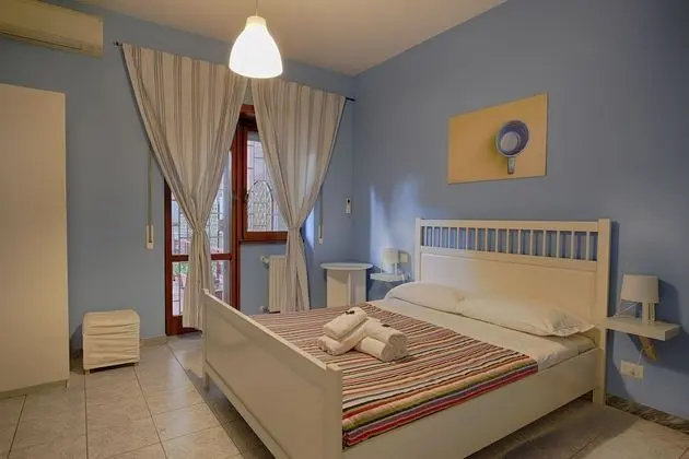 Tek Büyük Yataklı Oda (private external bathroom)
