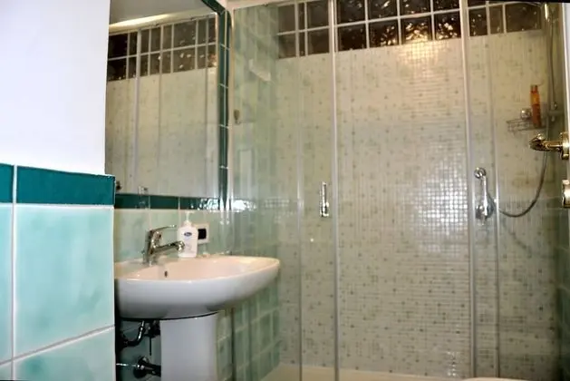 Basic Tek Kişilik Oda, Ortak Banyo