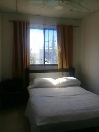 Basic Tek Büyük Yataklı Oda