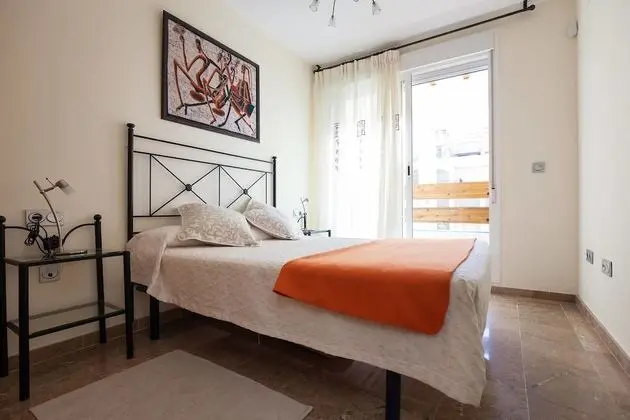 Apart Daire, 2 Yatak Odası, Teras, Havuz Manzaralı